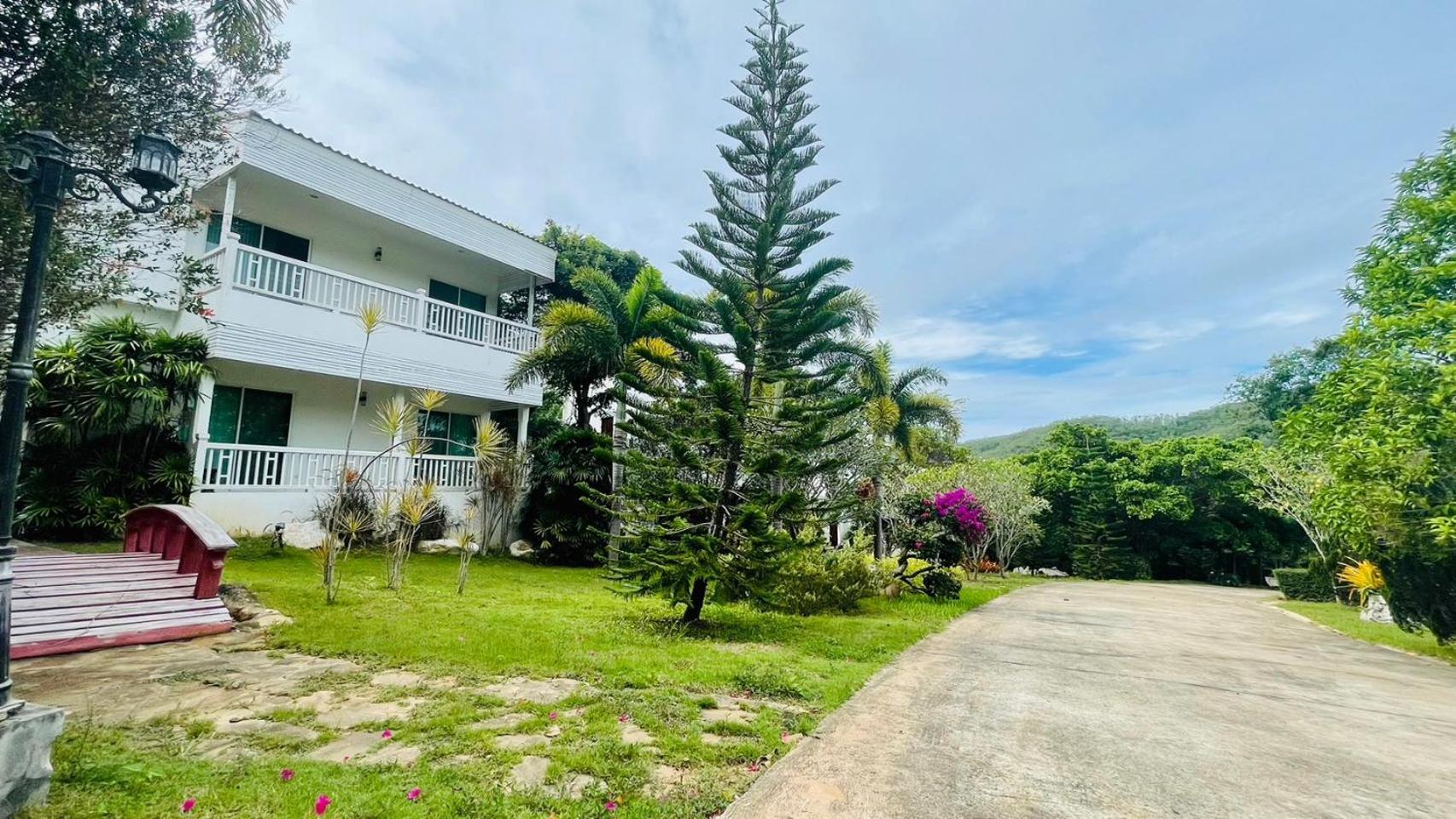 Baan Ing Khao Hotel Pak Chong Buitenkant foto
