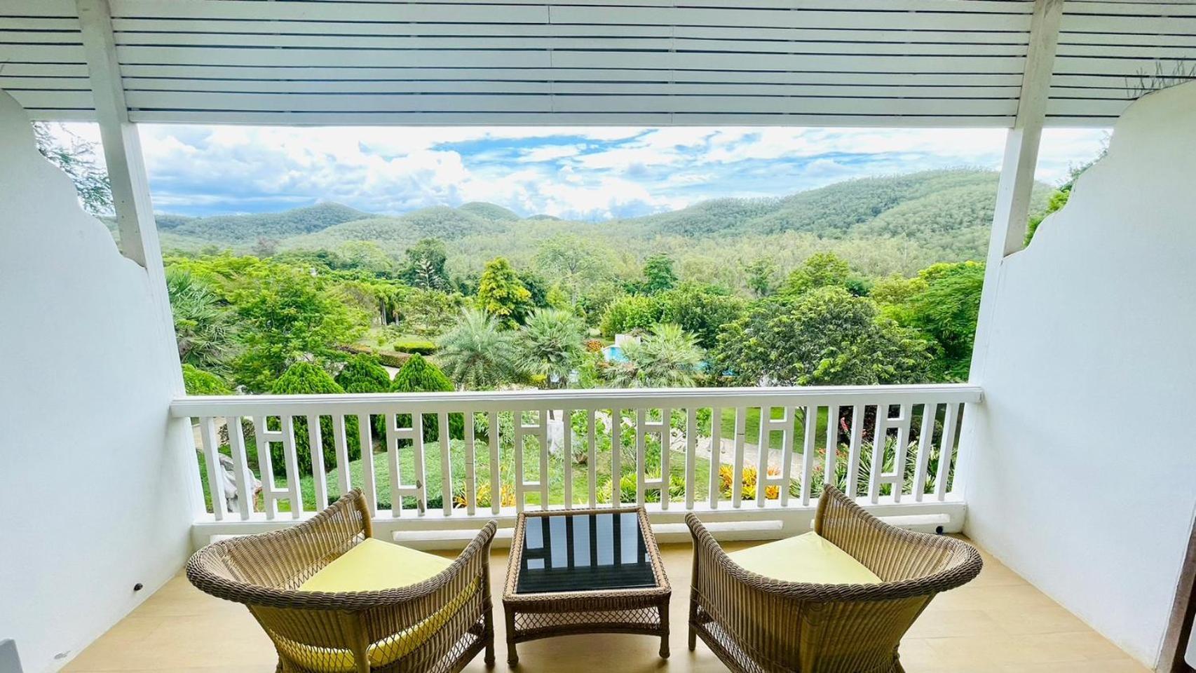 Baan Ing Khao Hotel Pak Chong Buitenkant foto