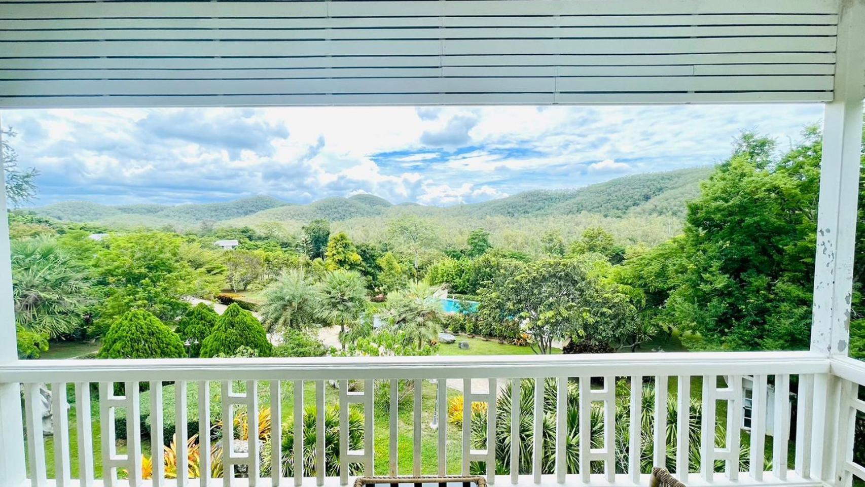 Baan Ing Khao Hotel Pak Chong Buitenkant foto
